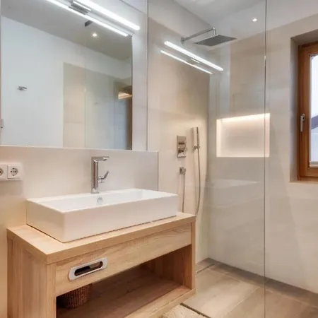 Chalet Remy Mountain View---contact #whatsap Before Booking # -i-43--681--8157--1600-